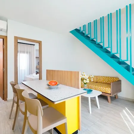 Apart Otel Oikies Doreta *