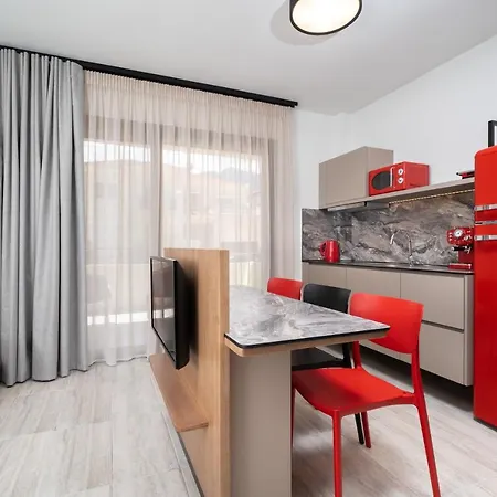 Oikies Doreta Apart Otel Chrysi Ammoudia