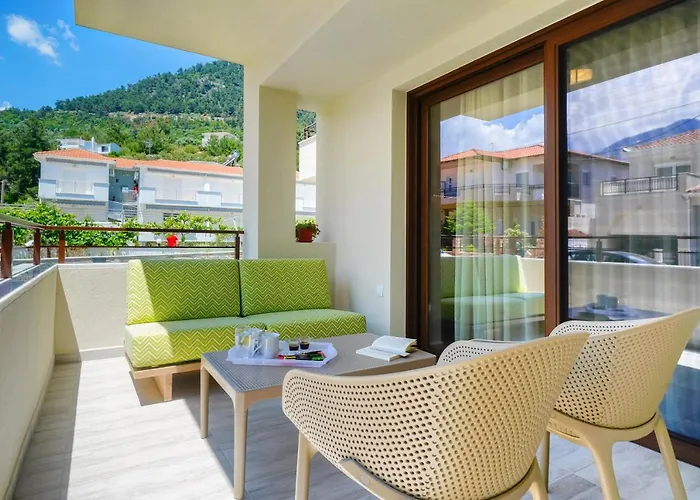 Ξενοδοχείο με διαμερίσματα Oikies Doreta