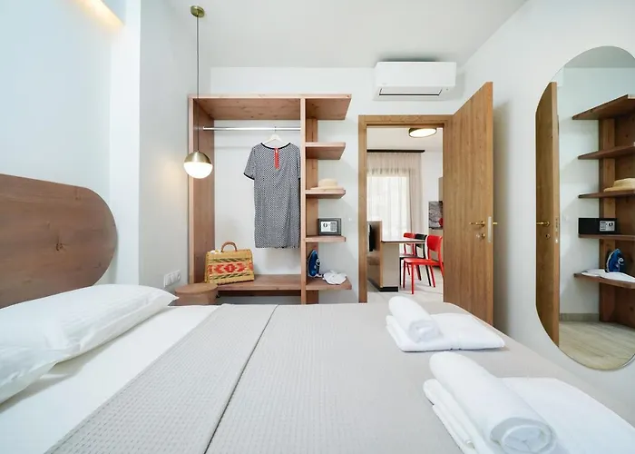 Aparthotel Oikies Doreta 4*